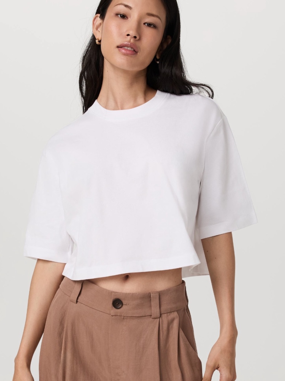 Vuori Short Sleeve Heavyweight Crop Cotton Tee Black - XS